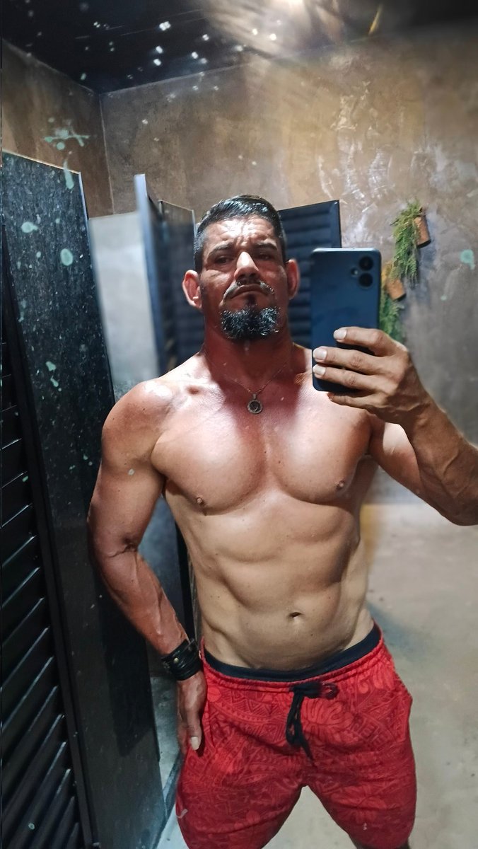 xandinho175624's tweet photo. Bom dia https://t.co/3MJjJdUnWh