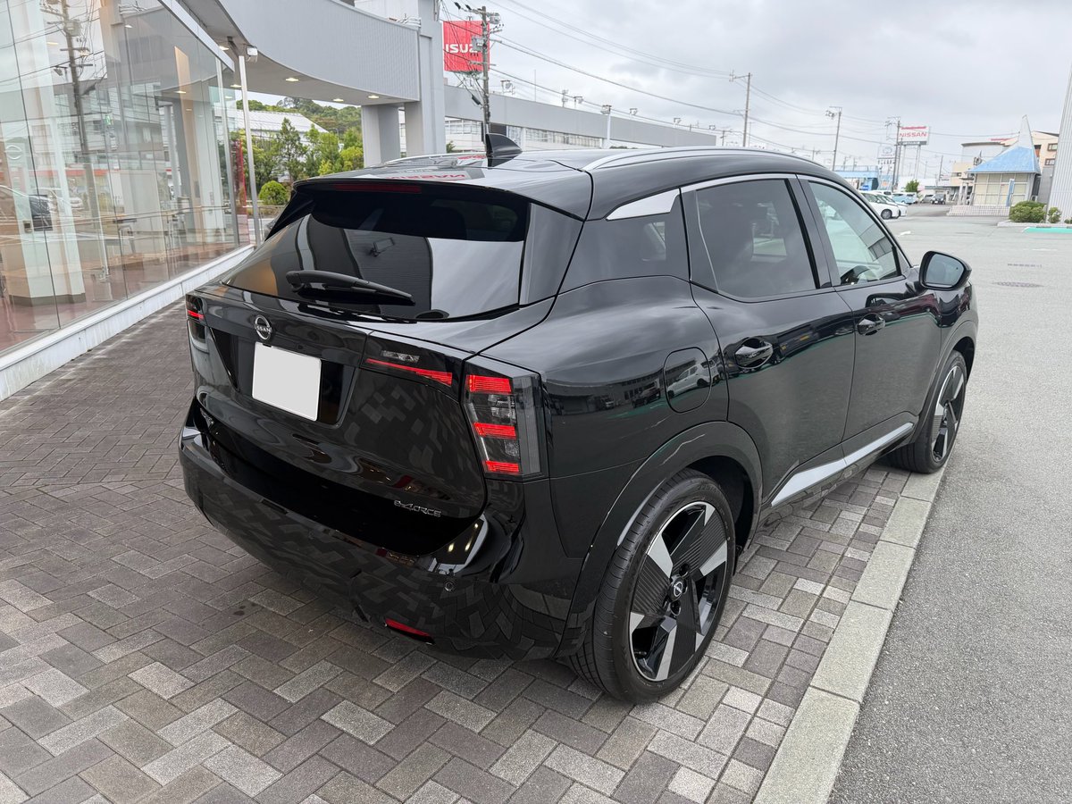 pvQucs04sq7iw2o's tweet photo. #NISSAN
#KICKS
フルモデルチェンジ
Ｇグレード
#クルマ https://t.co/tPHWOnpm4I