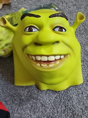 DonVa2014's tweet photo. @NightTalesX28 @Saffron_Sniper1 I always pictured him as more of a Shrek guy. https://t.co/u0m58PvnI7