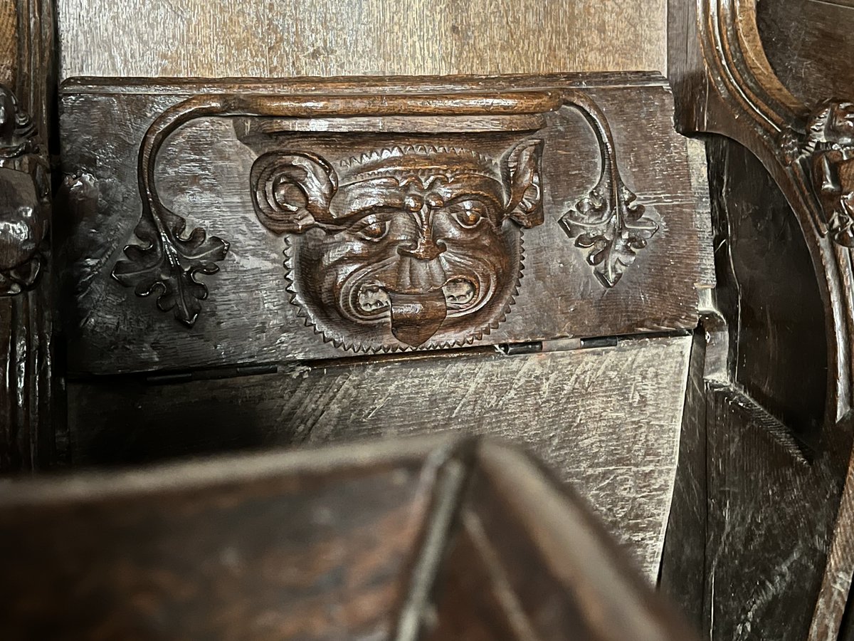 Barb_Drummond's tweet photo. #Woodnesday #Fairford #Misericords https://t.co/tFZa9fFhV8