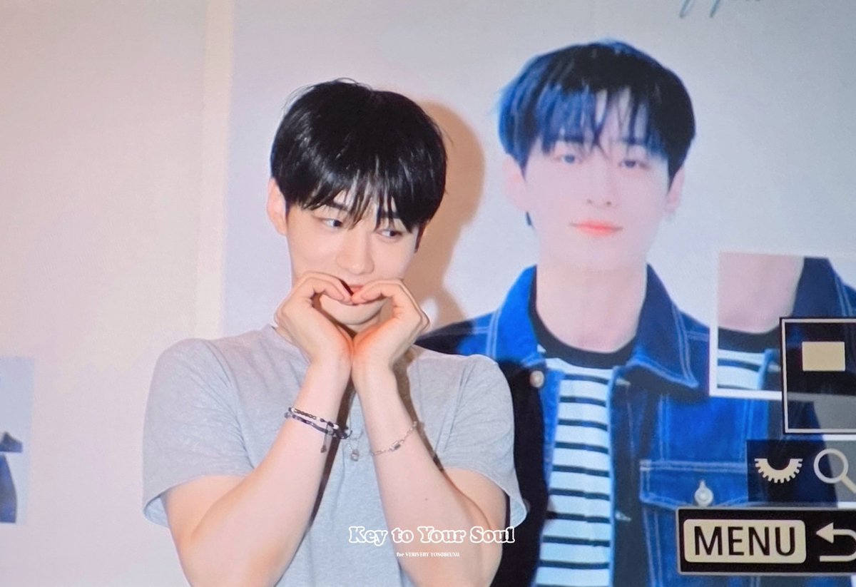 KeytoYS's tweet photo. 260617 prev.
마지막까지 생일축하합니��

#VERIVERY #베리베리 #용승 #김용승 #YONGSEUNG https://t.co/uHO7G0iEcV