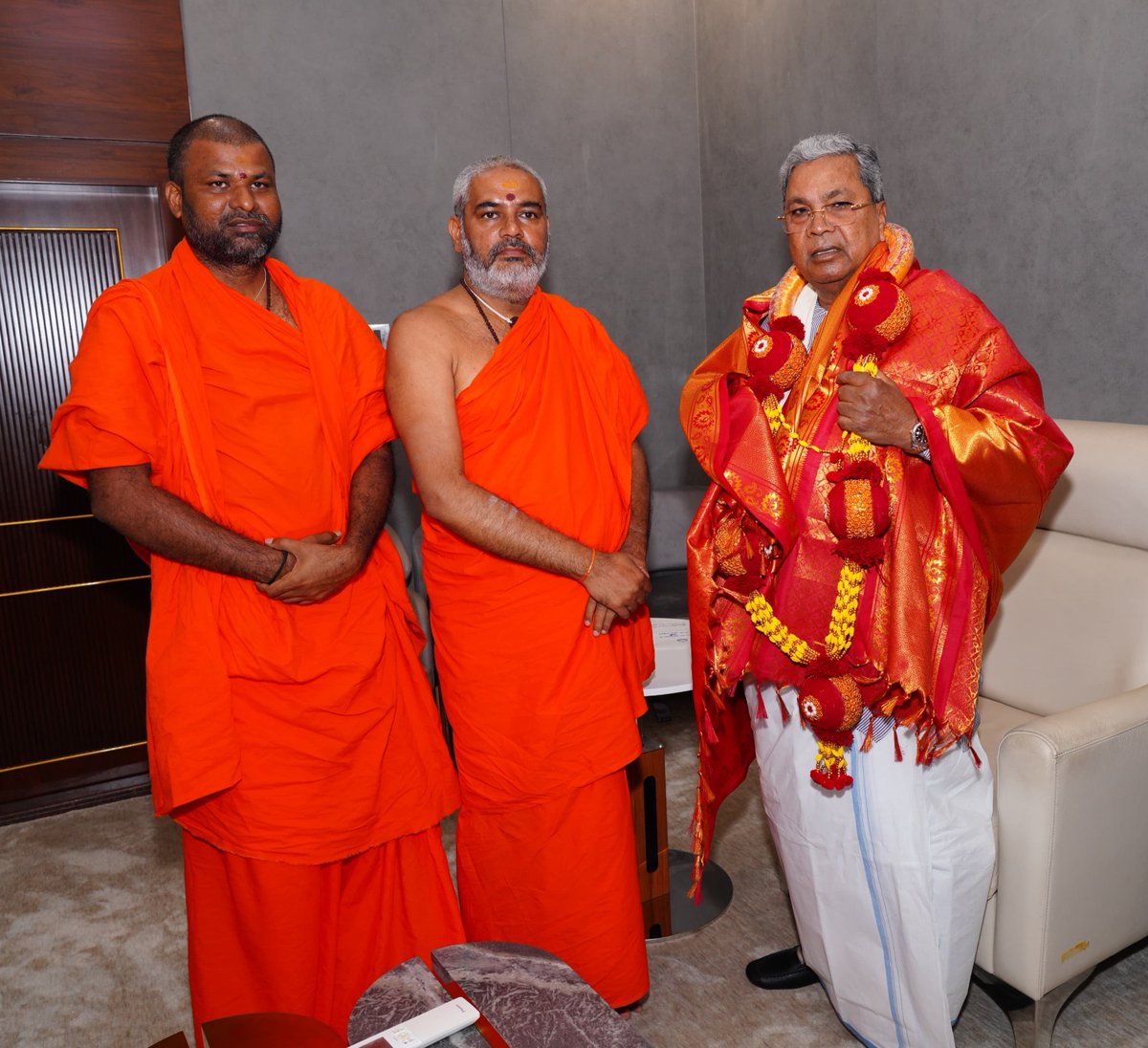 Siddaramaiah tweet media