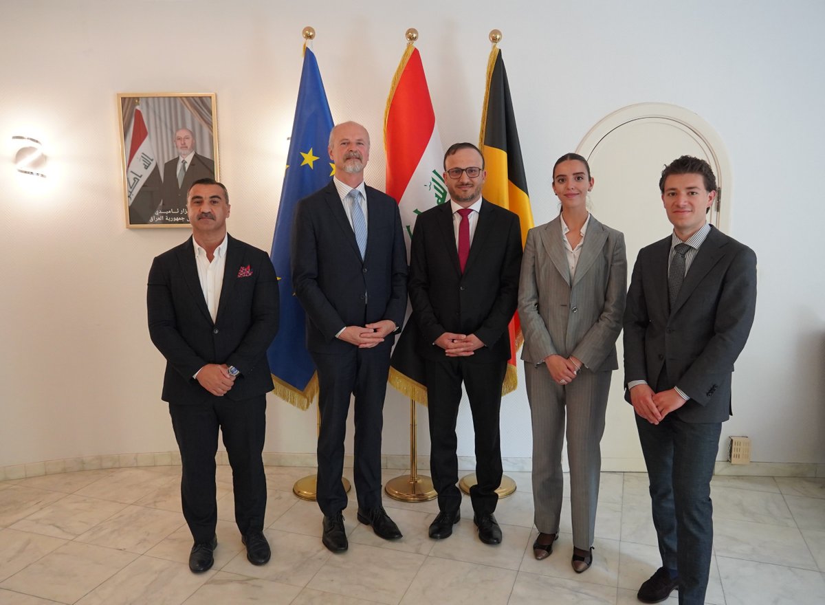 IraqinBrussels's tweet photo. لقاء القائم بالأعمال المؤقت مع رئيس دائرة الجوار الجنوبي في حلف الناتو
https://t.co/7bK2LgnHx9 https://t.co/mkLp5J7Vbm