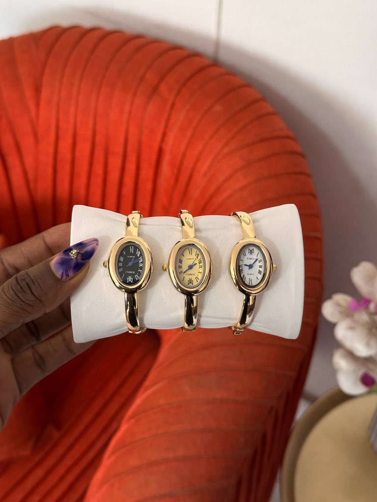 shop__AGNESIA's tweet photo. Cuff watch🛍️✨

Comes in a gift box
Non-tarnish🤩

🏷️N15,000 https://t.co/IU3GMkmN1k
