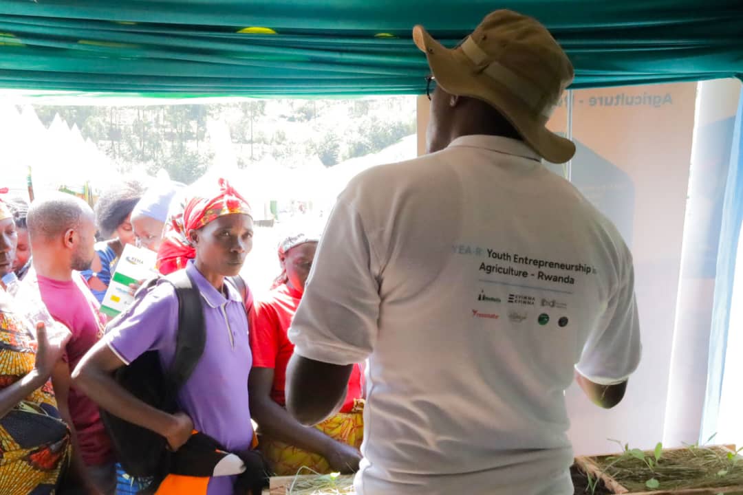 HoReCo_Rw's tweet photo. We’re live in 3 days at the Open Day in @NgororeroDistr!
The YEA-R Program, funded by @MastercardFdn and implemented by a consortium led by @SNVRwanda, including @HoReCo_Rw and other partners, will showcase the remarkable achievements of young people, women, and persons with disabilities in the horticulture and poultry value chains.
Visit our stand and explore how this five-year program is creating dignified jobs, strengthening agribusiness, promoting innovation and entrepreneurship, and transforming livelihoods across Ngororero District.