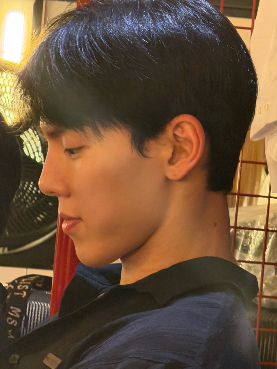 OfficialMONSTAX's tweet photo. 사랑하는 우리 리더형 항상 묵묵히 고생 많고! 
매번 우리 팀 중심 지켜줘서 고맙다고 올리는 것 같은데 그만큼 중요한 거 잘해줘서 고마워 형!!
아프지말고 건강하자!❤️‍🔥 #기현 https://t.co/kKUHxnM2Tx