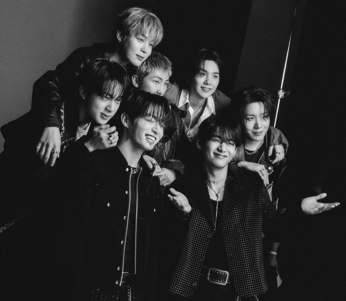streamofbts's tweet photo. @taejinislifue_k @_jjkthvxx https://t.co/Toj3Cv2JHe