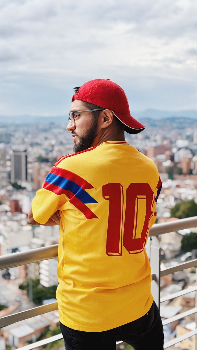Hernandezisaac1's tweet photo. COLOMBIANO SIEMPRE! Vamos la Selección 🇨🇴😍 https://t.co/xMn6HQmbxN