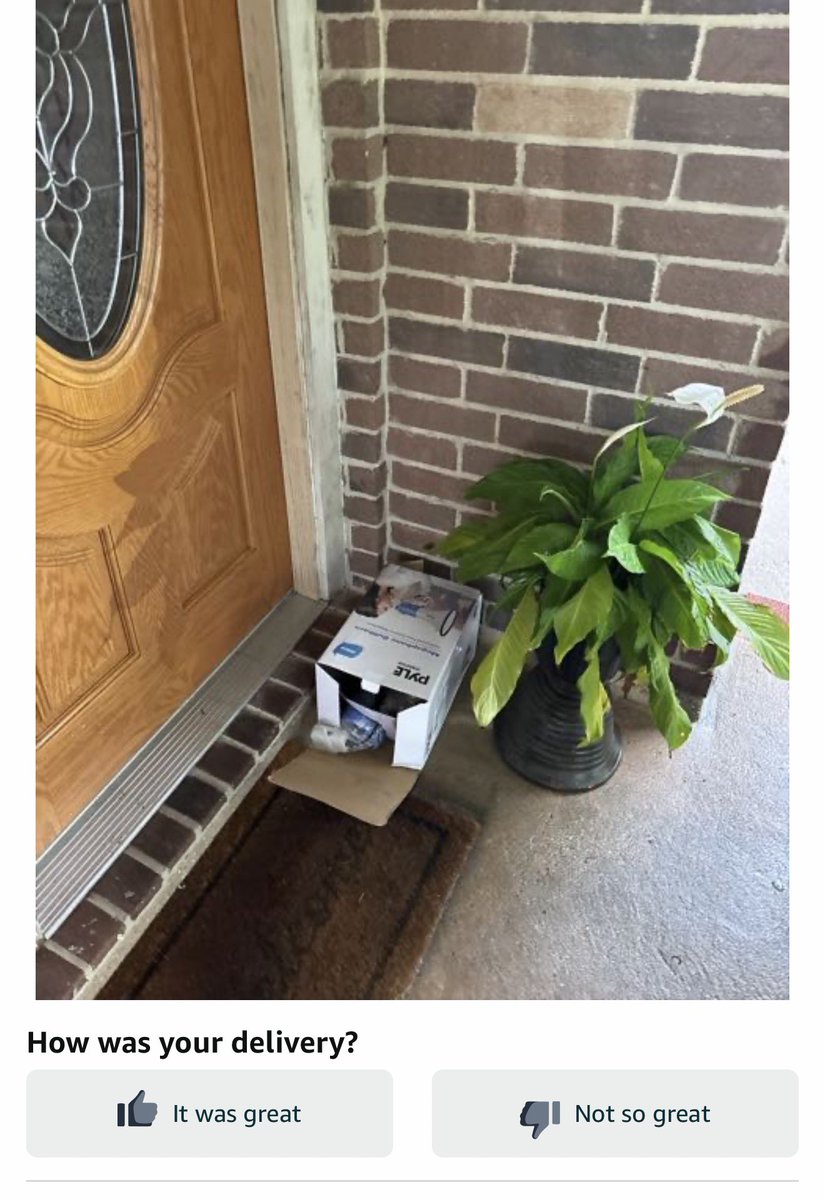 Pro325J's tweet photo. Needless to say @amazon sucks. Horrible company, Missing parts from items, last 3 orders I had to return to get a replacement, this morning I got my 4th damage order. Any recommendations where is better than amazon? https://t.co/LiVL9EskWi
