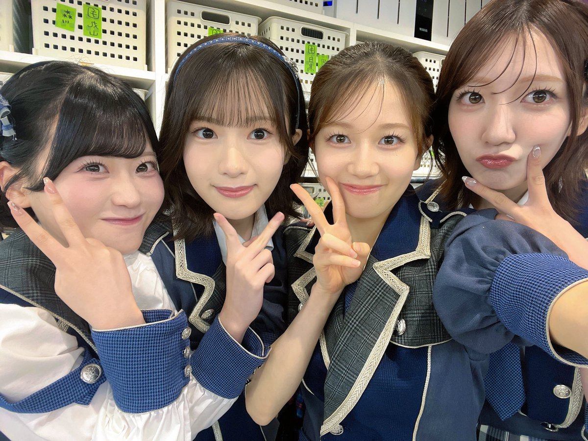 mayuu_masai0301's tweet photo. #そこに未来はある公演
ありがとうございました！！

かすみの生誕祭でした🐮💚
いつも生意気だとか言いつつ、
とても信頼・尊敬していますよ〜^_−☆

改めて誕生日おめでとーー♪🎂 https://t.co/X04as0fR6w