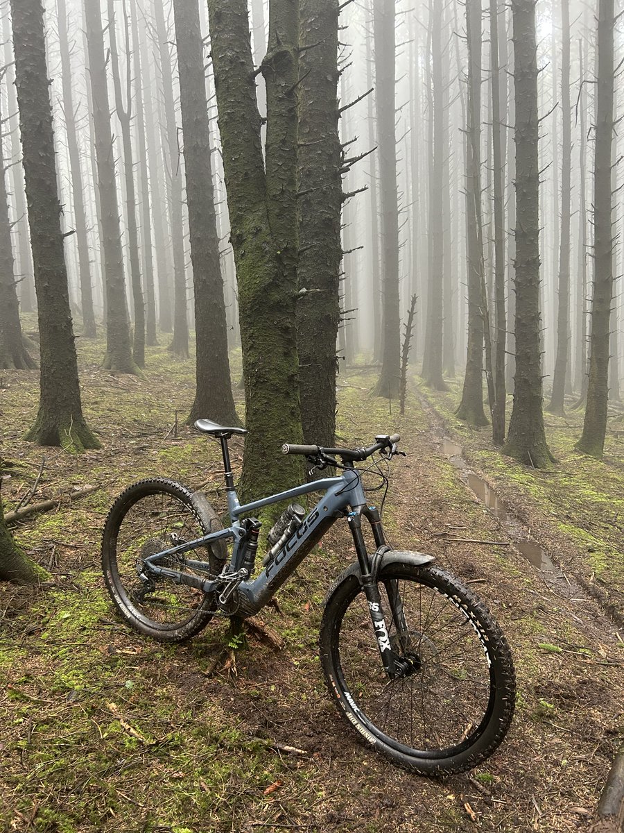 mphillips24413's tweet photo. Ten metre viz in the fog. Mingin’ Boggin’ Slippin’ and Angin’ under the trees! Good times…! @Absolutemtb1 @UKMTB_Chat https://t.co/5RoHQZpE9b