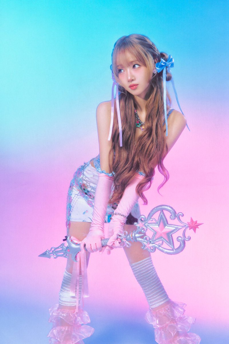 ioibase's tweet photo. Choi Yoojung stuns in newly released concept photos for her upcoming solo comeback with her 2nd single album ‘Perfect Target,’ set for release on June 30. https://t.co/U1Vkg9eurU