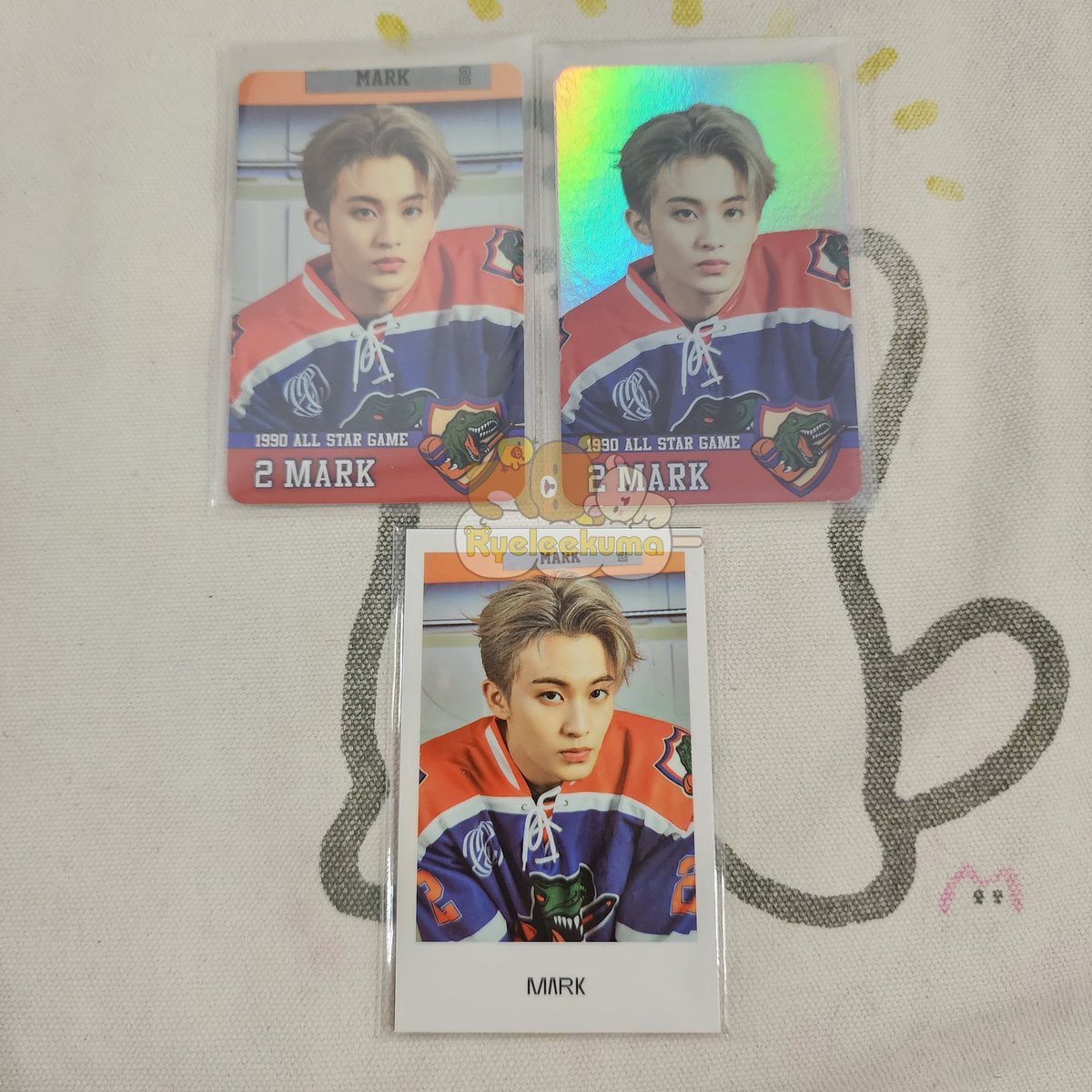 ryeleekuma's tweet photo. wts mark ph 🐯 

90s love hockey trading card tc pc set
– 500

📍 laguna

wts nct 127 nct dream ph 90s love holo pola polaroid https://t.co/HOc5j1xecN