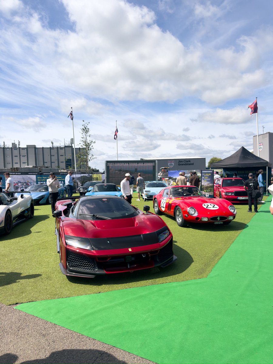 monarchasset's tweet photo. Great day at Silverstone Circuit for @aSUPERCARDRIVER Secret Meet with @jbrcapital yesterday. Over 150 hypercars and 500 supercars all in one place 😳 #SecretMeet #SupercarDriver https://t.co/7bY4xIa2Yp