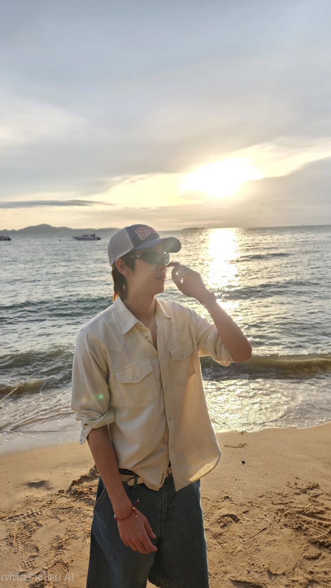 PremSpace_THFC's tweet photo. 💌 17.06.2026
IGs update : cha_ohm

// เปรมกับทะเลลล 🌊🩵✨️

#GMMTVOuting2026
#prem_space https://t.co/hGjQZPbR93