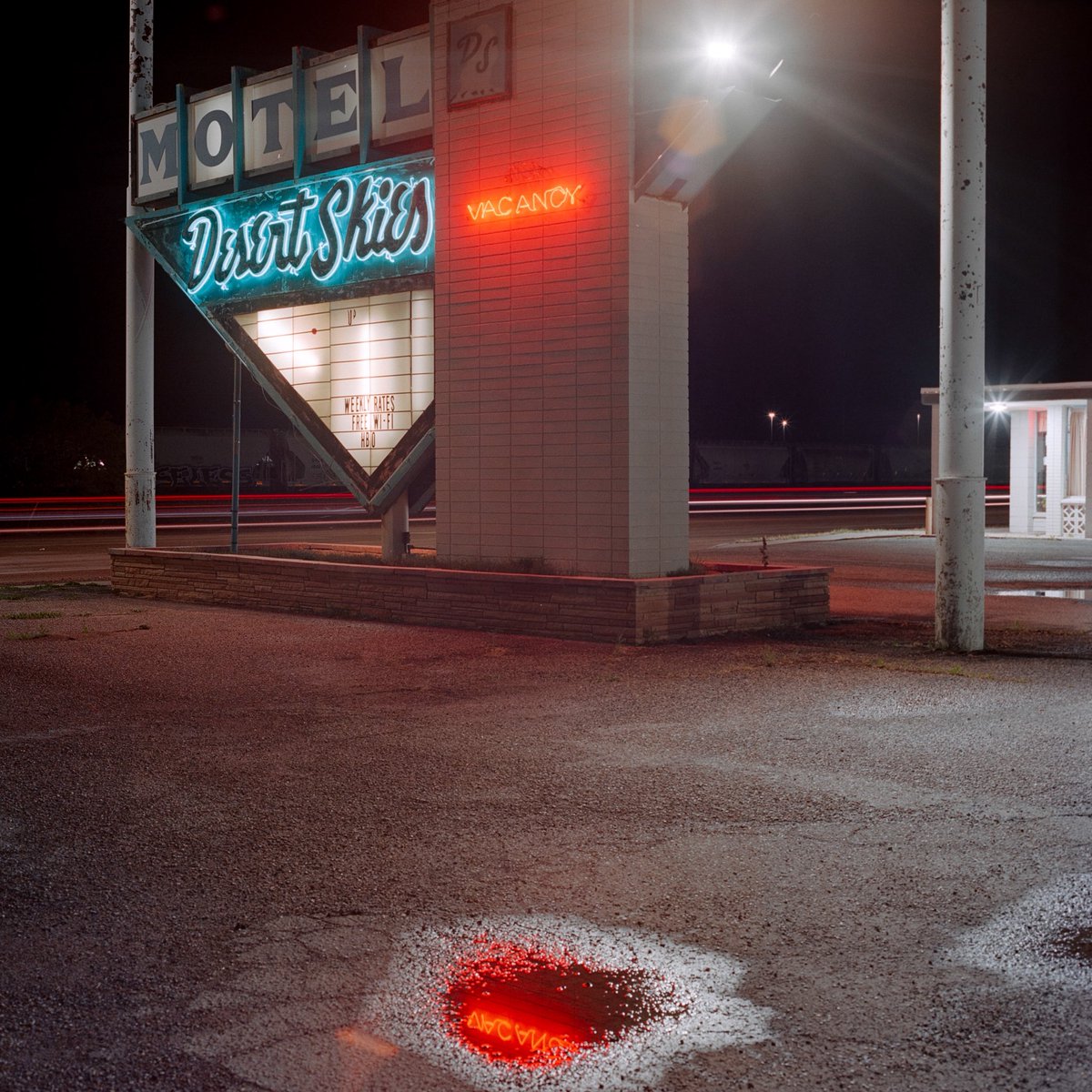 nathanabauman's tweet photo. Neon Americana https://t.co/MYoPTceetu