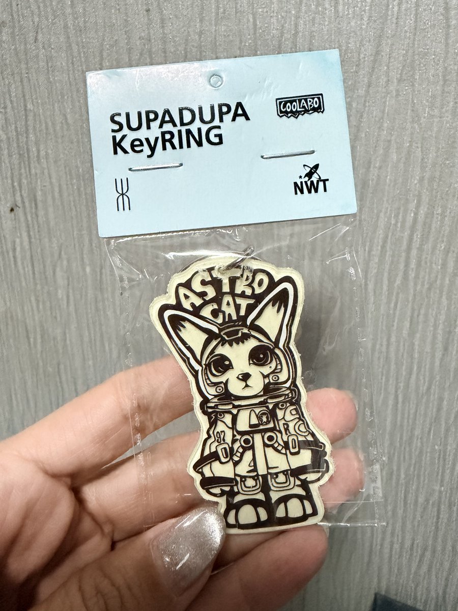 MilkNWR2's tweet photo. KeyRing น้องลาเต้  สี / สีขาว / เรืองแสง 
ราคา 350- ส่งฟรี 
ทัก DM หรือ แอดไลน์ไอดี @milkbb ค่ะ 
#ตลาดนัดเมนแบม #ตลาดนัดอากาเซ่  
#ตลาดนัดgot7 https://t.co/CT0DvyclmQ