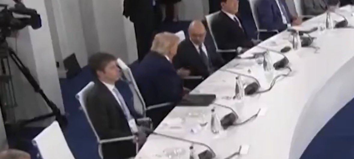 cryptopunk7213's tweet photo. dario seated on the opposite side of the room like a schoolboy being reprimanded while sam and demis sit either side of Trump… yeah this fable ban might last a while 

such a shame, genuinely think the U.S. needs to take a better stance. fable is an amazing model and this cannot be the approach we take for future model releases.