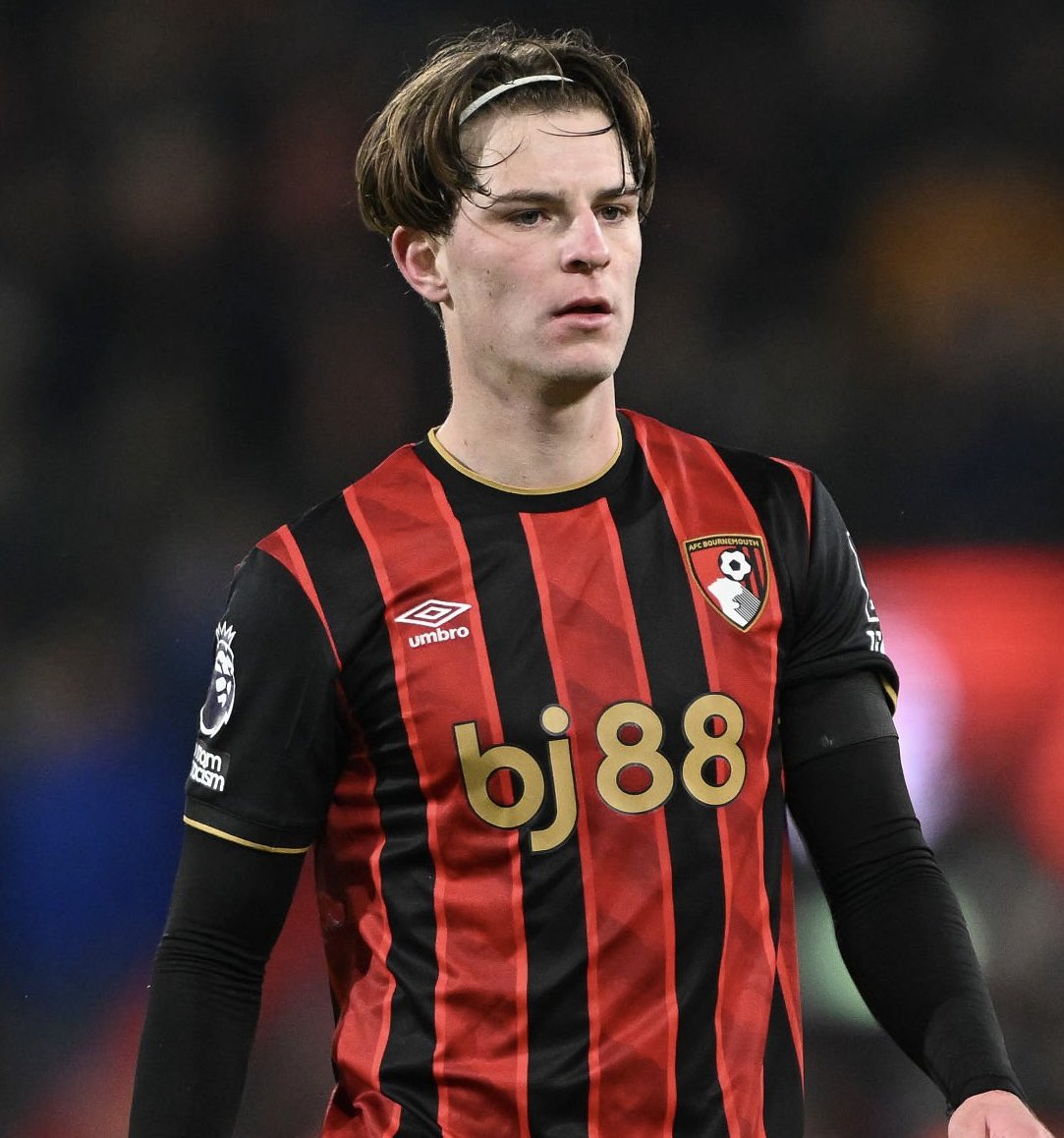 afcstuff's tweet photo. 🚨 Arsenal are contemplating making an approach to Bournemouth for Alex Scott (22). Bournemouth are understood to value him at £80m. 🕵️‍♂️🏴󠁧󠁢󠁥󠁮󠁧󠁿 [@alex_crook] https://t.co/M9p8jPxaaJ