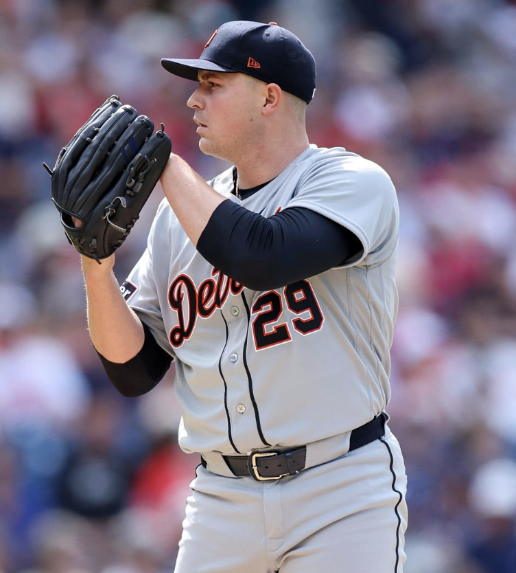 JustBB_Media's tweet photo. Top trade candidates with at least an 80% chance of getting moved at the deadline, per @JeffPassan:

Aroldis Chapman - 90%
Freddy Peralta - 90%
Luis Arraez - 90%
Tarik Skubal - 85%
Ryan Jeffers - 85%
Gleyber Torres - 80% https://t.co/25xttX3138