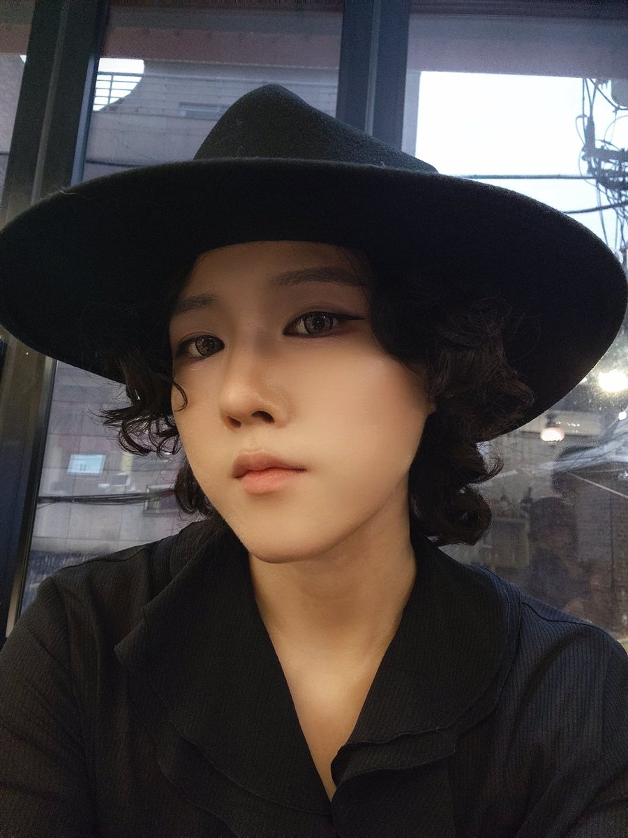 gomdal_aries03's tweet photo. #코스어들_남캐vs일반인vs여캐 https://t.co/JGna4yJm8A