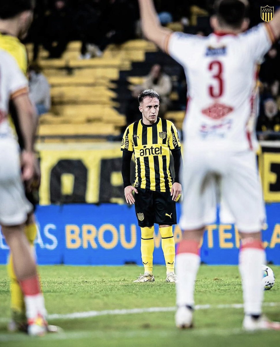 BachsMartin's tweet photo. ⬛️🟨 PEÑAROL: NO SIGUEN #CEPILLO GONZÁLEZ, ANDRÉS MADRUGA Y MATÍAS GONZÁLEZ
BAJAS EN #PEÑAROL
▶️Matías González zaguero de 23 años
▶️ Andrés Madruga, zaguero de 22 años.
▶️Franco "Cepillo" González, volante ofensivo de 21 años
-Campeón del Mundo con @Uruguay Sub 20- https://t.co/68zruoKMnp