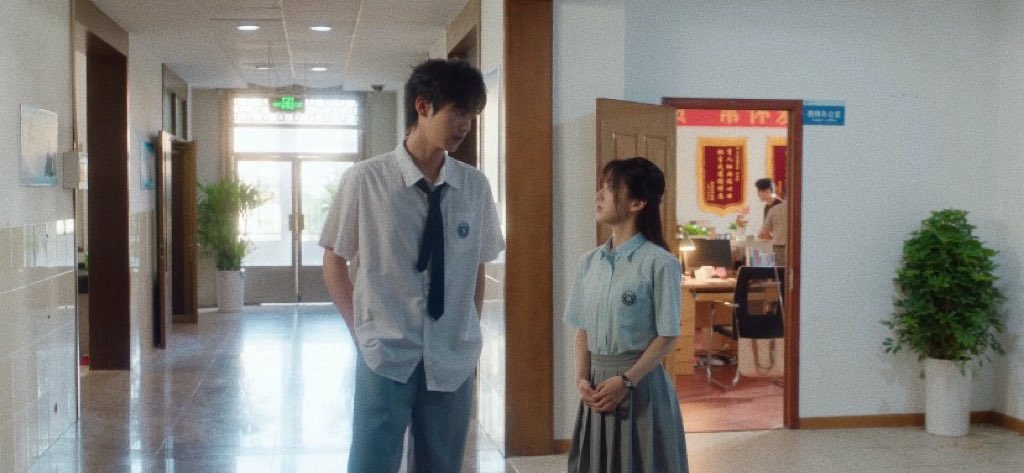 __xol0's tweet photo. the height difference 🤏🏻
#neverendingsummer https://t.co/RFkgKRkc1X