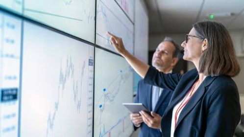 Longboz1's tweet photo. Can a government agency reimagine its collaboration spaces while maintaining security? Discover how @CDWCorp helped a federal team deploy securely networked video and #DigitalSignage technology. https://t.co/270fUSCdKI https://t.co/zpEAFtJBxz