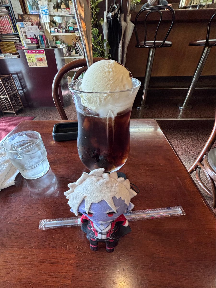 justprettynim's tweet photo. 歯医者の後にすることが何かわかりますか？そう。即歯汚しです、ギルザレンⅢ世さん。
#ギルザレン音世 https://t.co/ptk0uFN4jw