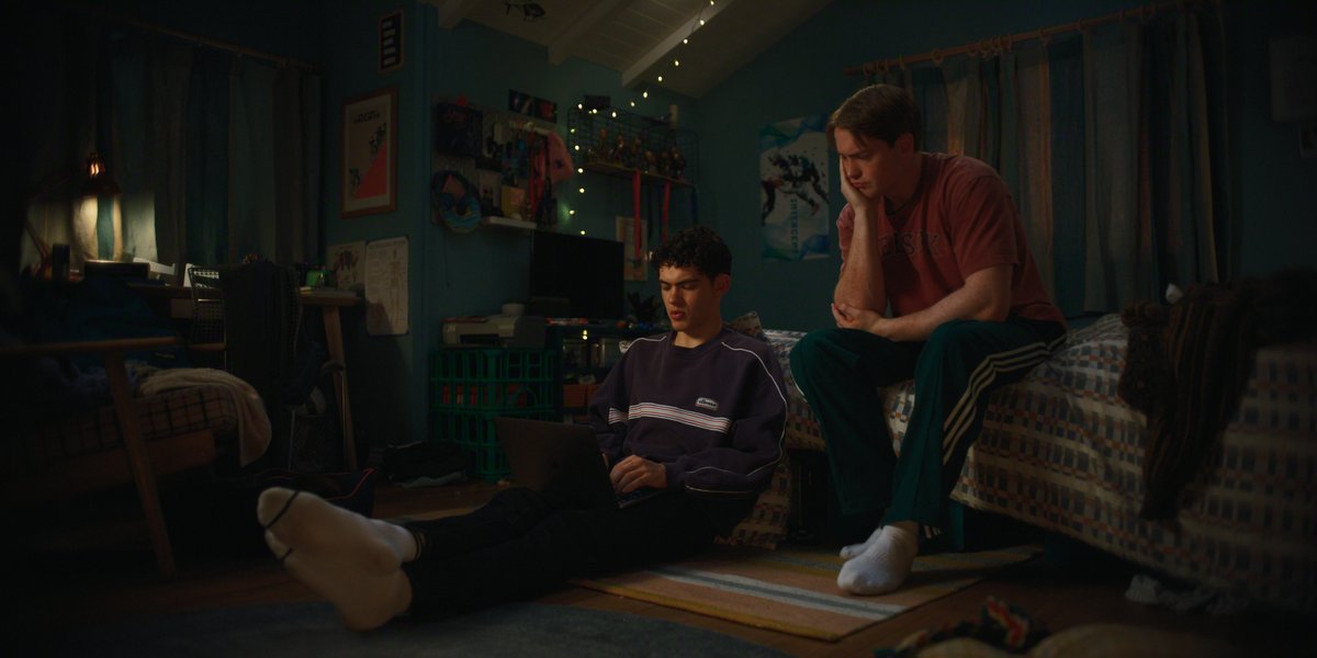 NetflixES's tweet photo. Por motivos legales crearemos un grupo de apoyo de fans de 'Heartstopper forever' 🍂 Estreno el 17 de julio. https://t.co/bFn2v1kQF9