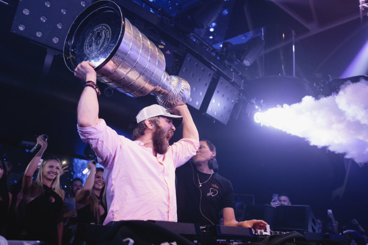 FrankTheTank454's tweet photo. No one did it like Ovi... https://t.co/lc4JH9acse