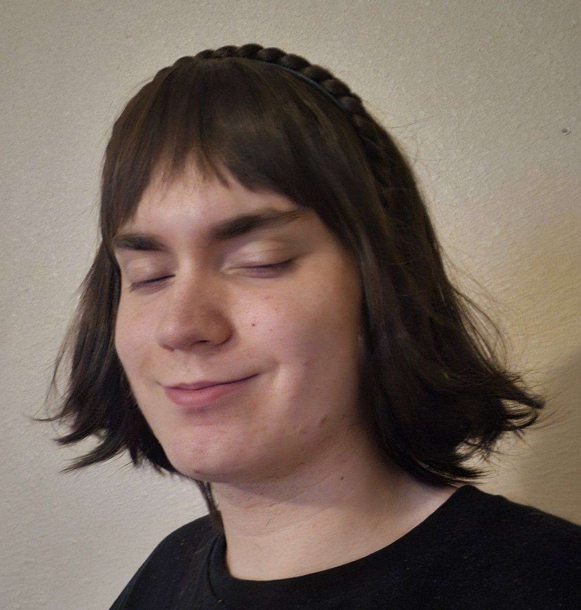 zelda_g7's tweet photo. Update for those not all in the know:

-I have changed my name from Guida to Zelda because unlike the other one, I genuinely do want to change my real name to Zelda

-I was mostly sure about being trans, but I now believe I am 💯 a woman. I feel even better being girly ^ ^ https://t.co/gz7Mj64uyQ