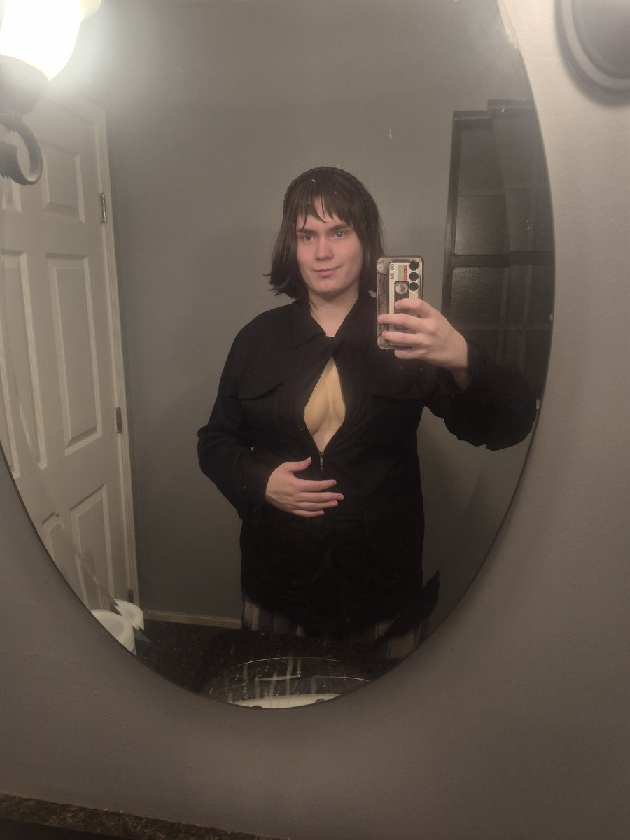 zelda_g7's tweet photo. Update for those not all in the know:

-I have changed my name from Guida to Zelda because unlike the other one, I genuinely do want to change my real name to Zelda

-I was mostly sure about being trans, but I now believe I am 💯 a woman. I feel even better being girly ^ ^ https://t.co/gz7Mj64uyQ