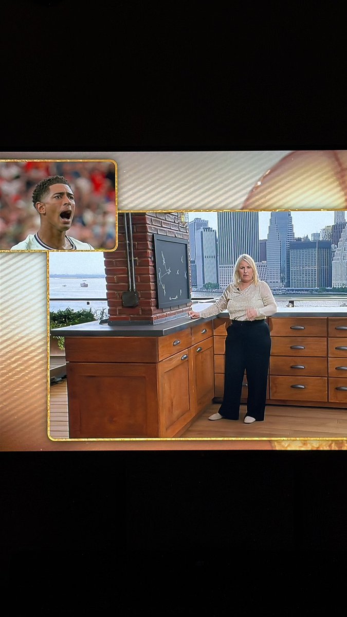 SixStrings97's tweet photo. @ITVSport WTF is happening to the game ! 🤯 if this shit hits the prem I certainly won’t be going anymore. Hydration breaks in an air conditioned stadium and a bird in her kitchen giving analysis. Games gone 🤦🏻‍♂️ https://t.co/Yweq7XxIut