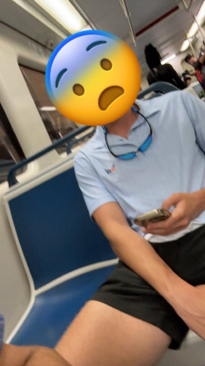 BOBOSPLAYSHEET's tweet photo. My buddy’s first time on Marta. It will be ok bro. #dork https://t.co/NDsEUjCLE1