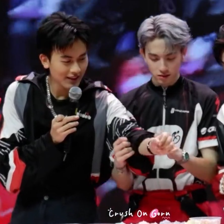 CrushOnGorn's tweet photo. เคะที่รักเมะมากที่สุด ดูแลเหมือนลูก 5555555555555555555555555 https://t.co/cWNRT2iPIa
