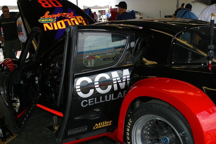 jeracerx's tweet photo. The first Mazda RX-8 to run in Grand-Am came from the Goldin Bros. With a Riggins-built tube frame suplementing the road car's body and a 20B 3-rotor, it ran the Rolex 24 from 2005 to 2008, only finishing in 05 48th overall, 26th in GT, and over 300 laps down on the class winner https://t.co/p82IJ9Xsc0
