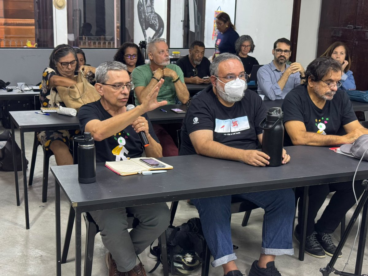 Simonnels's tweet photo. Campanha salarial nas empresas privadas é aberta com debate sobre Desafios atuais da categoria---> https://t.co/ZVJkaCI2Ts
#sindpdpe #TICs #campanhaprivadas https://t.co/784WfnDGG0