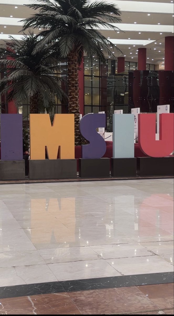 non9oz's tweet photo. 17.6.2026

الحمدلله انتهـاء الفصـل الاخيـر

ما توقعت يجي اليوم اللي أطلع فيه من الجامعة وأنا أقول “كانت رحلة تستحق”

مرت السنوات بغمضة العين واليوم وصلنا المحطة الاخيرة🎓

وداعـاً امـامـو👋🏻 https://t.co/a6IddvkzAX