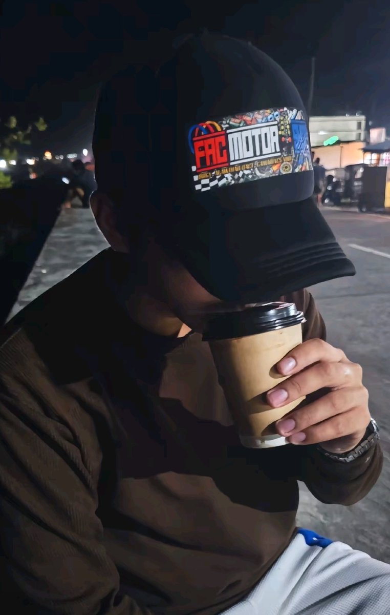 JasonTop006's tweet photo. Tara kape, tapos subo mo na din ako 🌄🪵 #alterpinoy #alterparanaque #alterpasay #altermakati #altercubao #altermandaluyong https://t.co/EffKrzV7CV