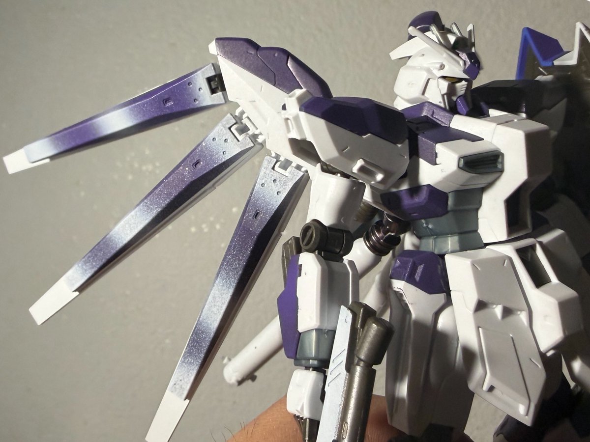 AhR2el's tweet photo. ガンプラ楽しい https://t.co/KvRn739tGq