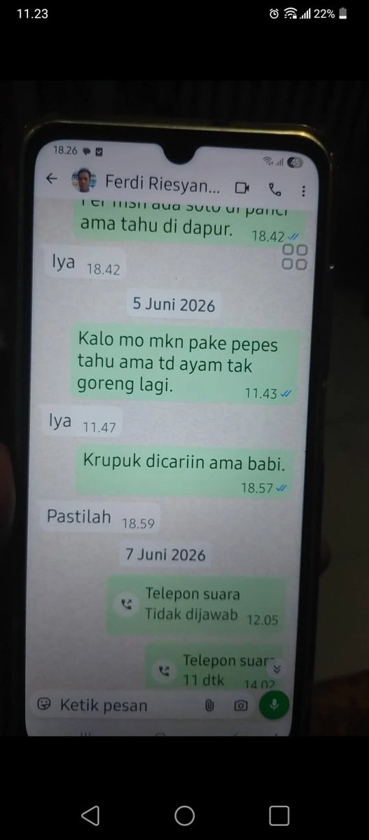 txt keabsurdan wni tweet media