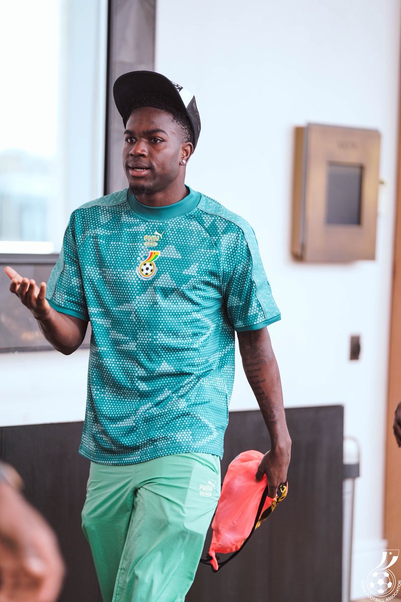 GhanaBlackstars's tweet photo. 🔛 En route to the stadium 🏟️

🇬🇭 Ghana 🆚 Panama 🇵🇦 

#BlackStars | #FIFAWorldCup https://t.co/PU0UcGkkY5