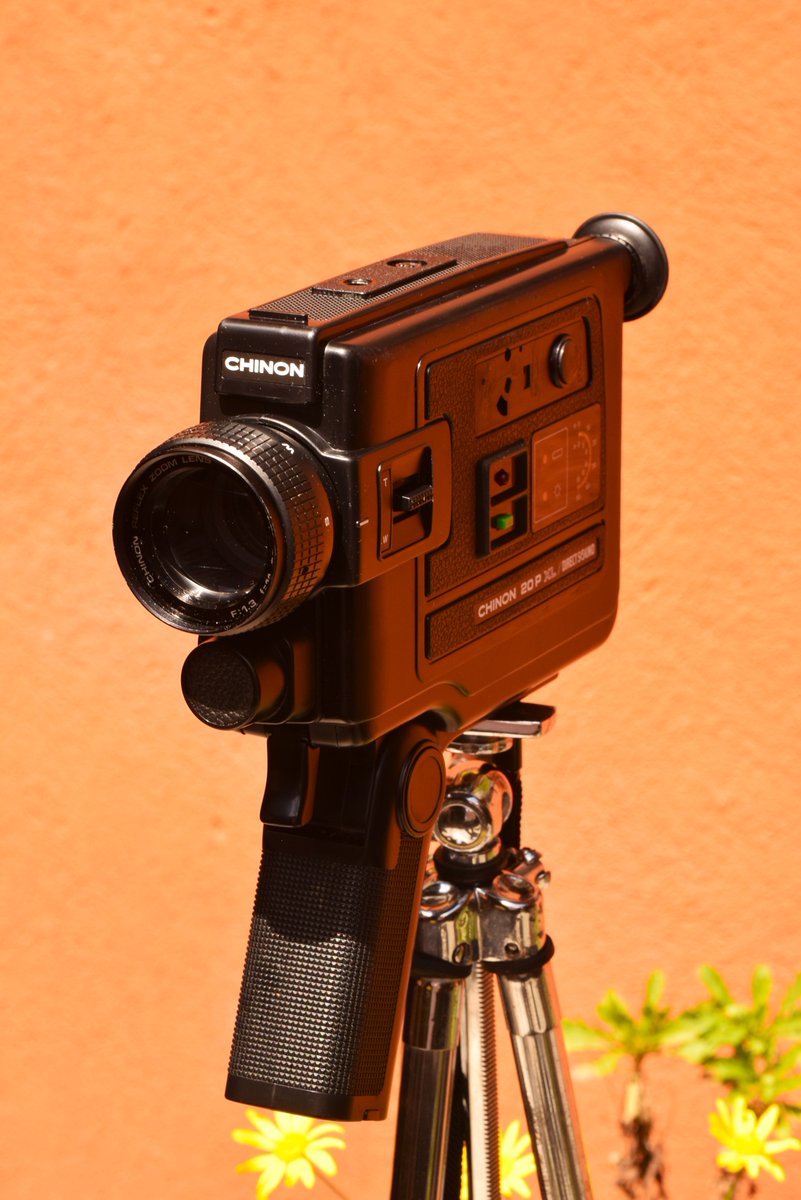 i stumbled with another super 8 movie camera, this 1980 chinon 20p