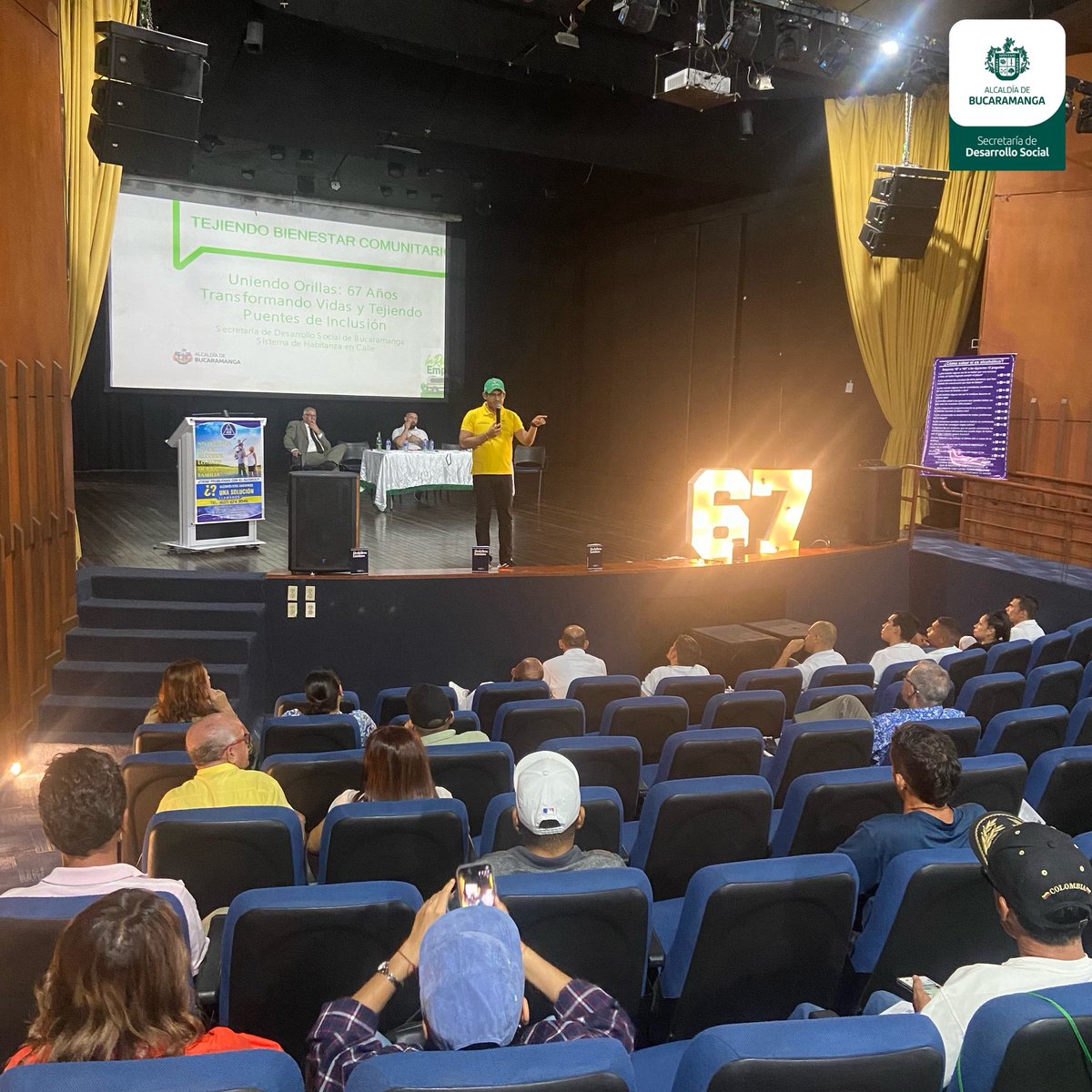 DesarrolloBGA's tweet photo. ¡🎉 Celebramos nuestro 67.° aniversario!

En el marco de nuestra estrategia "Tejiendo Bienestar Comunitario ", visitamos a Alcohólicos Anónimos en Bucaramanga para conmemorar esta fecha especial.Nos llena de orgullo seguir construyendo puentes de apoyo y bienestar de la comunidad https://t.co/mwcRl5rLY1
