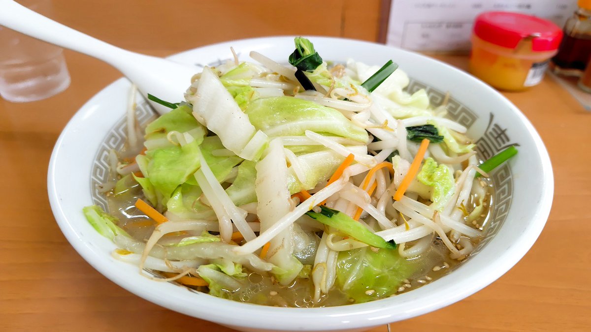 masutangosan's tweet photo. 源ちゃんラーメンの野菜たっぷりタンメン。マジで野菜たっぷりでおすすめです。 https://t.co/q5iOCEnu6P