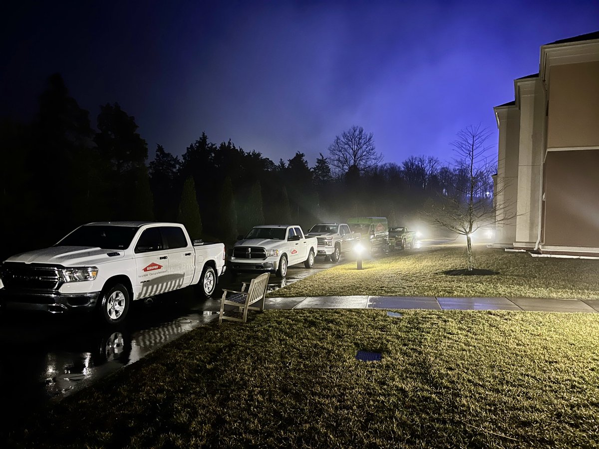 servprolexky's tweet photo. ⚠️ Severe weather is in the forecast.
If you experience any damage from the upcoming weather, call us at (859)225-3193 .
We’re ready whenever you need us.
#servpro #stormdamage https://t.co/UKtUoUYBIf