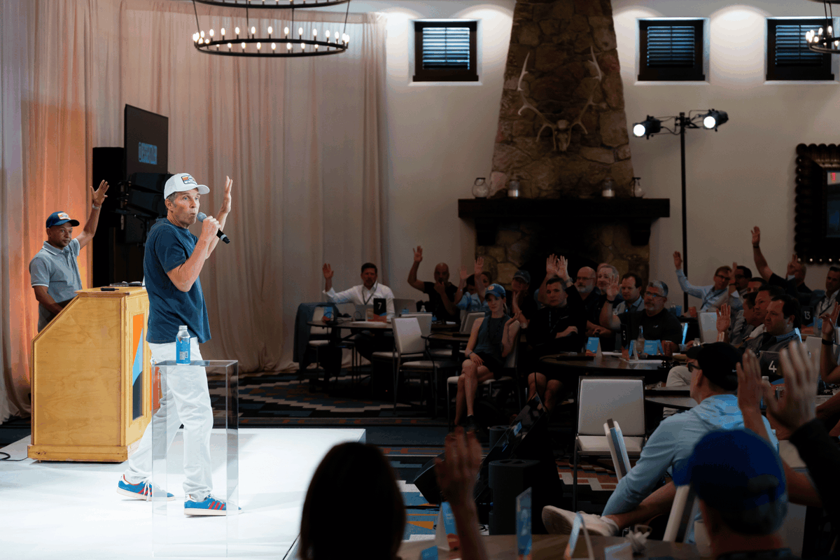 DynastyFP's tweet photo. This afternoon, @JesseItzler took the stage and delivered a high energy, thought provoking keynote. A serial entrepreneur, Jesse shared an unfiltered perspective on performance, resilience, and what it truly takes to push beyond limits.

#DynastySummit2026 #AdvisorToCEO https://t.co/nVPjuRCUkB