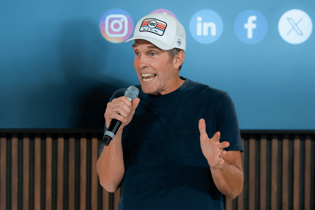 DynastyFP's tweet photo. This afternoon, @JesseItzler took the stage and delivered a high energy, thought provoking keynote. A serial entrepreneur, Jesse shared an unfiltered perspective on performance, resilience, and what it truly takes to push beyond limits.

#DynastySummit2026 #AdvisorToCEO https://t.co/nVPjuRCUkB