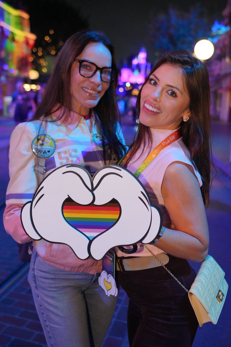 danadearmond's tweet photo. Most magical birthday and pride night with my bestie @adrianachechik 🏳️‍🌈❤️🥳 https://t.co/r3DJtPtt10